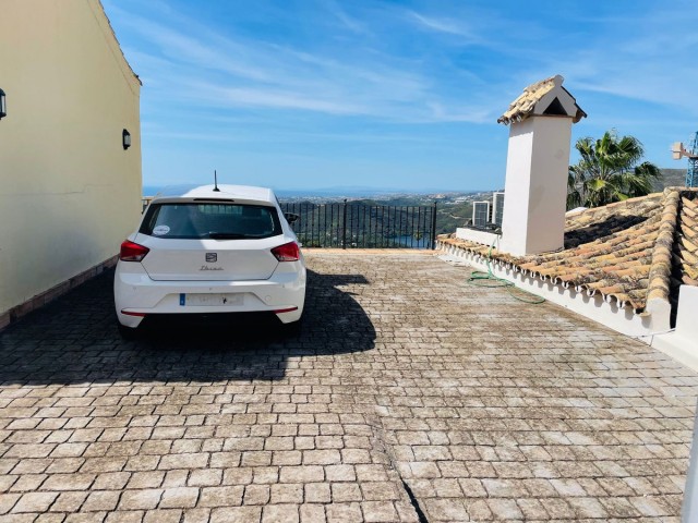 Villa con 2 Dormitorios  en Istán