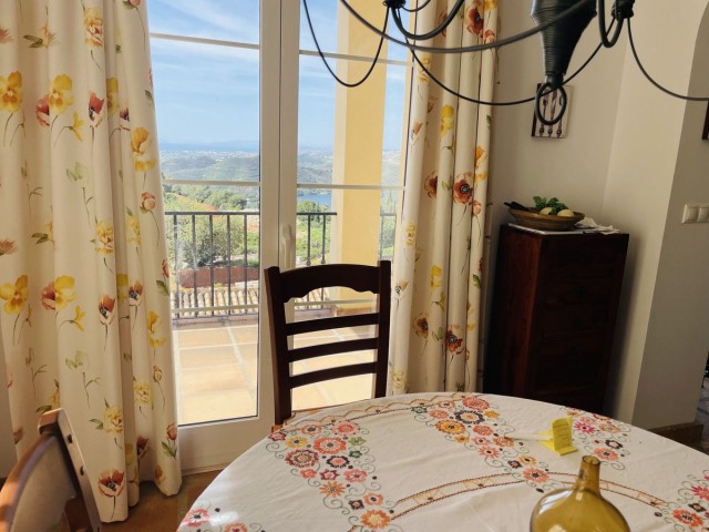 Villa con 2 Dormitorios  en Istán