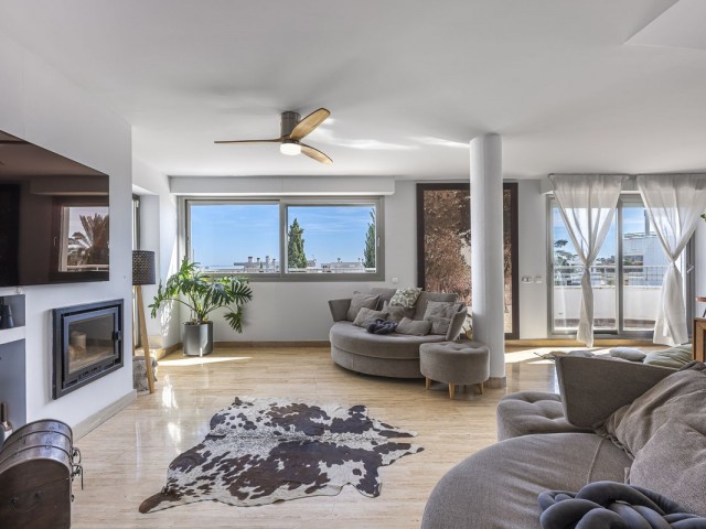 5 Bedrooms Apartment in La Cala de Mijas