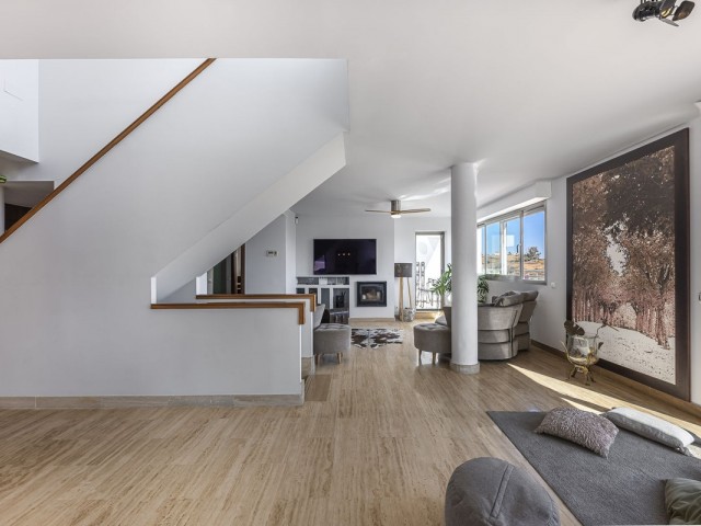 5 Bedrooms Apartment in La Cala de Mijas