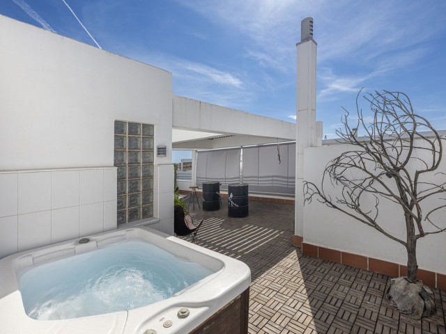 5 Bedrooms Apartment in La Cala de Mijas