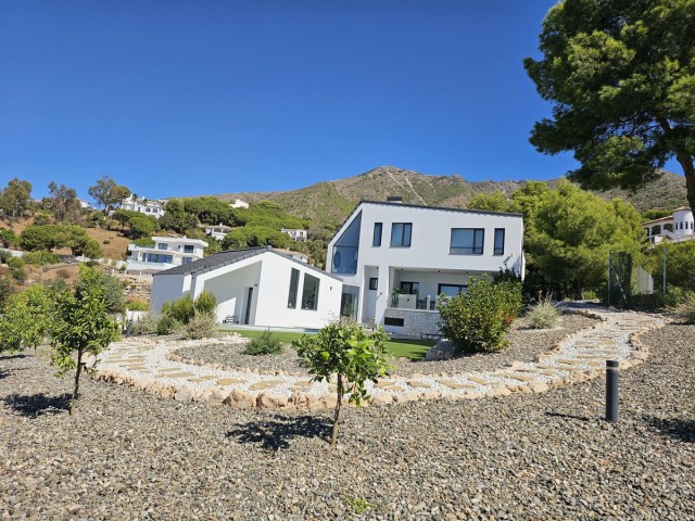 3 Bedrooms Villa in Mijas