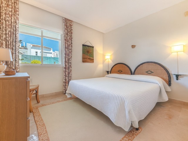 Huoneisto, Nueva Andalucia, R5155369