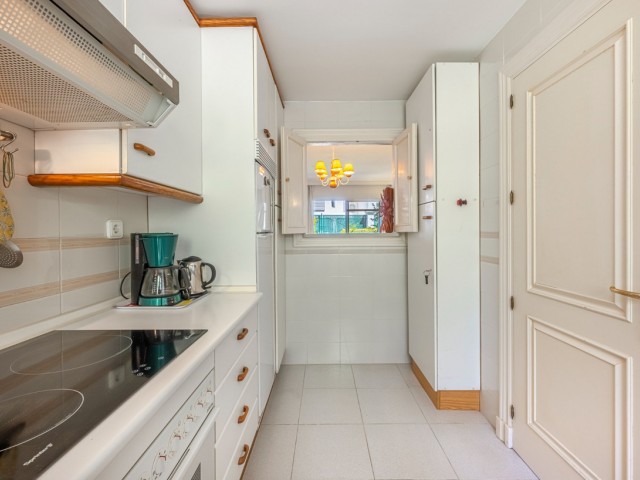 2 Makuuhuoneen Huoneisto Nueva Andalucía