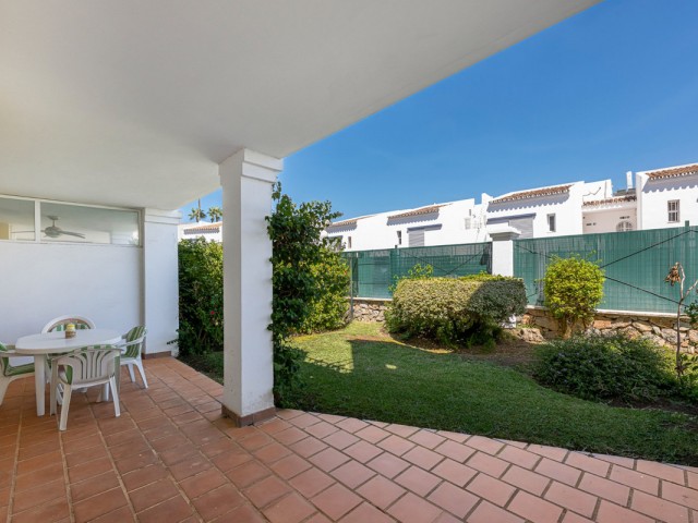 Huoneisto, Nueva Andalucia, R5155369