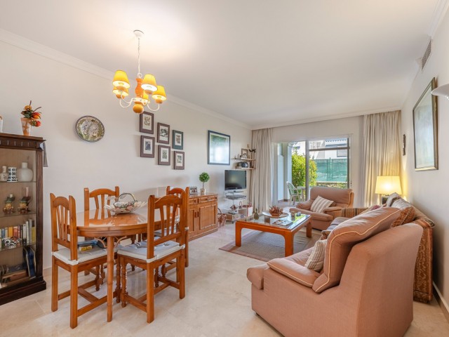 2 Schlafzimmer Apartment in Nueva Andalucía