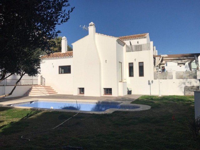 4 Schlafzimmer Villa in Benalmadena