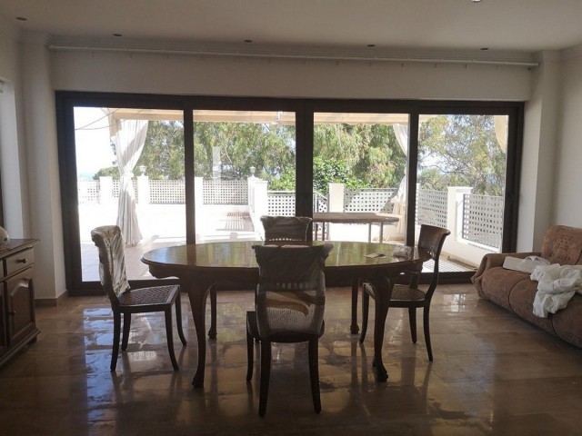 4 Schlafzimmer Villa in Benalmadena