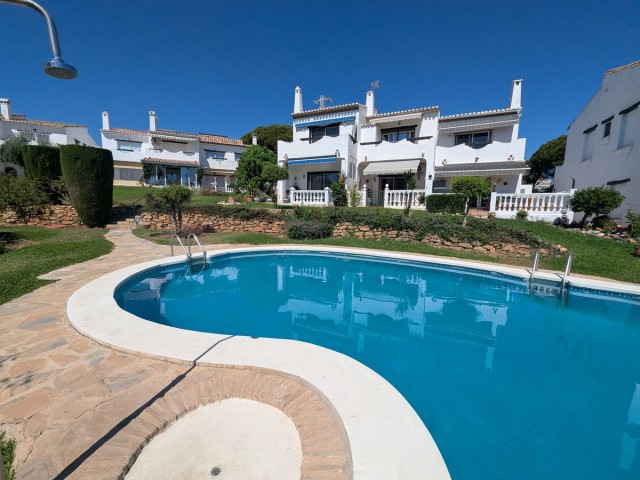3 Bedrooms Townhouse in Calahonda