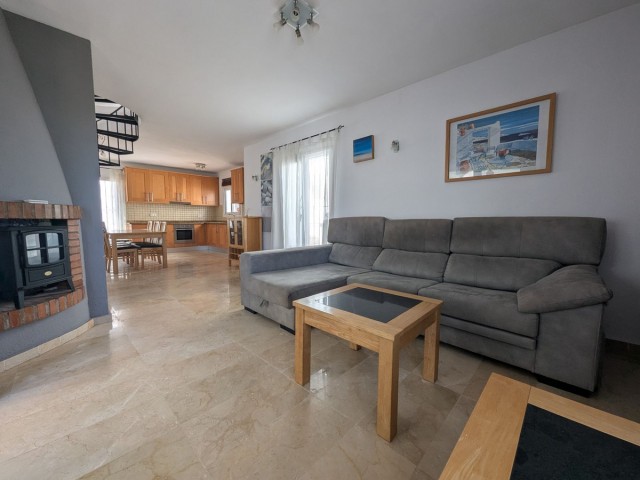 3 Bedrooms Townhouse in Calahonda