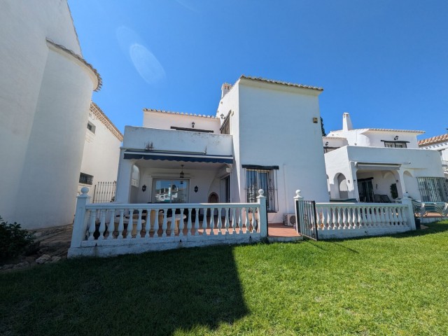 3 Bedrooms Townhouse in Calahonda