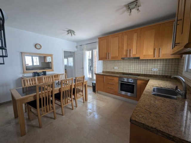 3 Bedrooms Townhouse in Calahonda