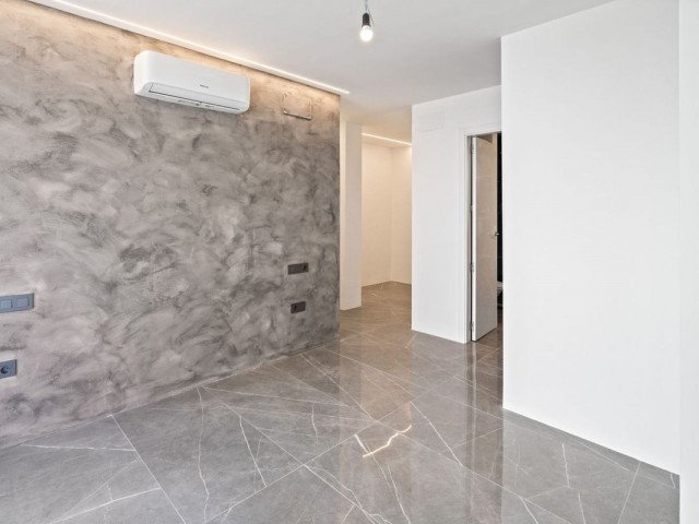 Ático con 2 Dormitorios  en Benalmadena Costa