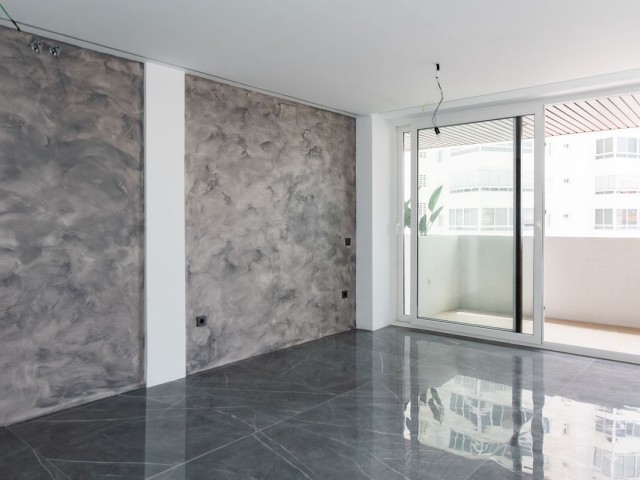 Ático con 2 Dormitorios  en Benalmadena Costa