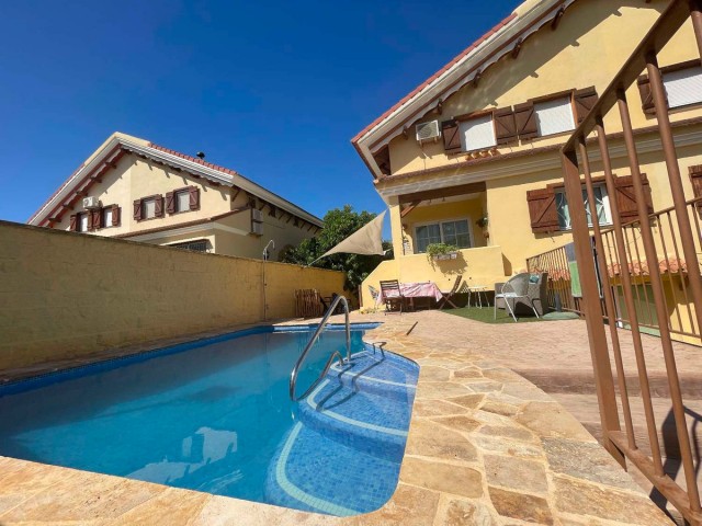 6 Sovrums Villa i Alhaurín de la Torre