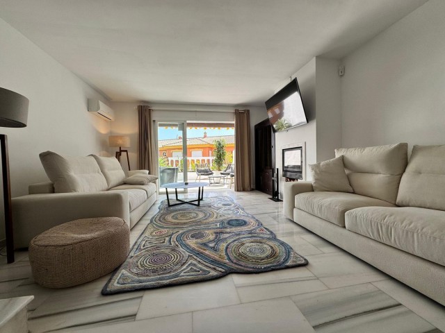 3 Slaapkamer Rijtjeshuis in New Golden Mile