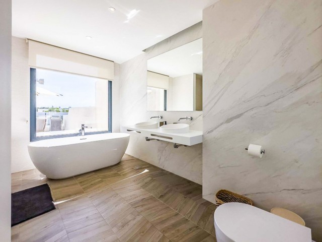 3 Sovrums Radhus i Marbella