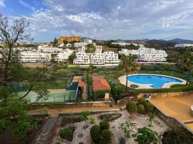 Apartment, Estepona, R5160181