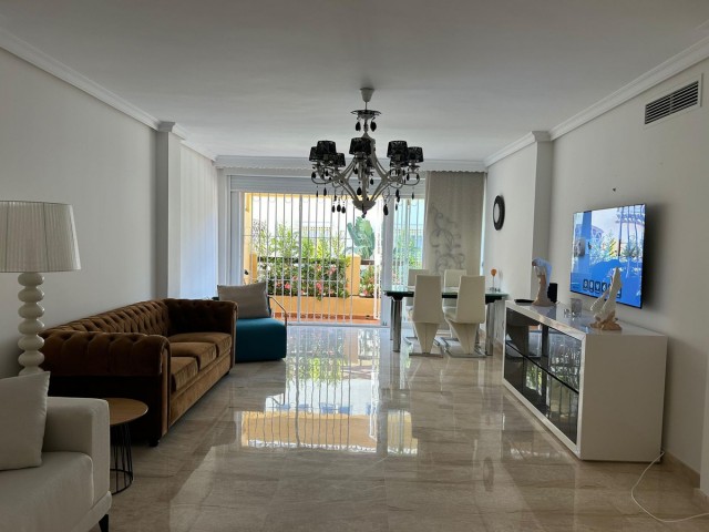 2 Schlafzimmer Apartment in Elviria