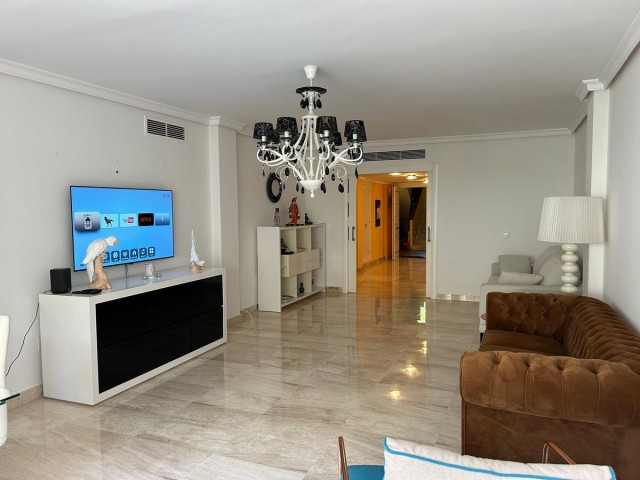 2 Schlafzimmer Apartment in Elviria