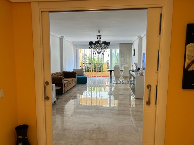 2 Schlafzimmer Apartment in Elviria
