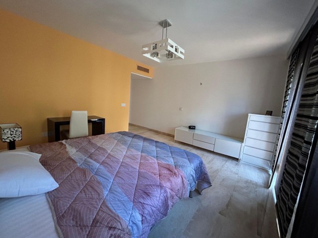 2 Schlafzimmer Apartment in Elviria