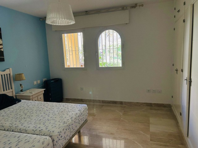 2 Bedrooms Apartment in Elviria