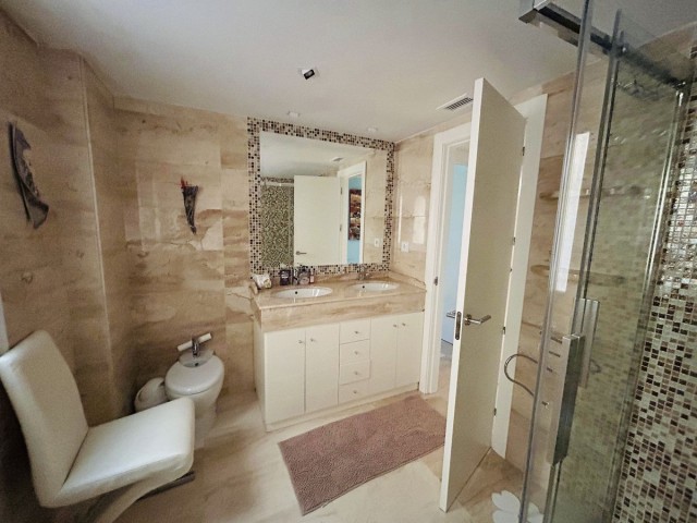 2 Bedrooms Apartment in Elviria