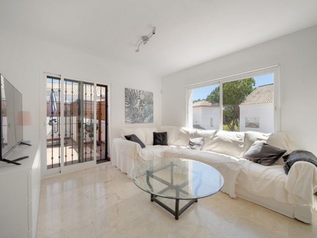 3 Bedrooms Apartment in Nueva Andalucía