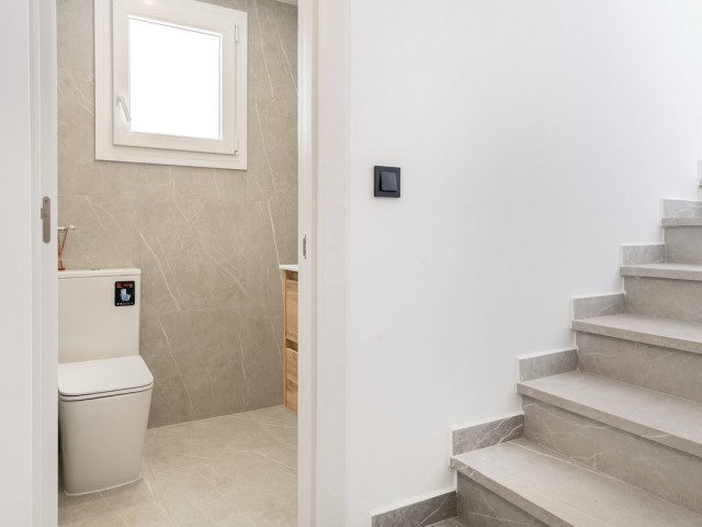 3 Bedrooms Townhouse in Calahonda