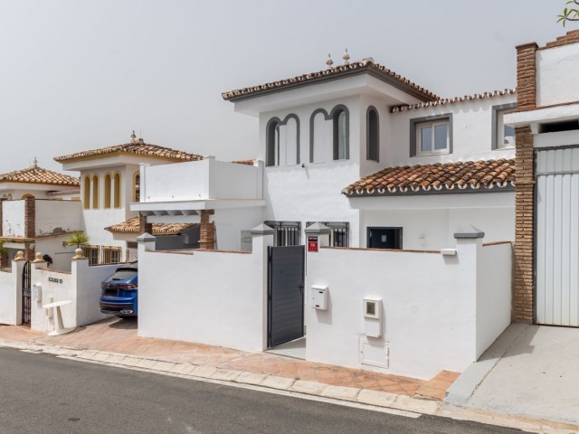 3 Bedrooms Townhouse in Calahonda