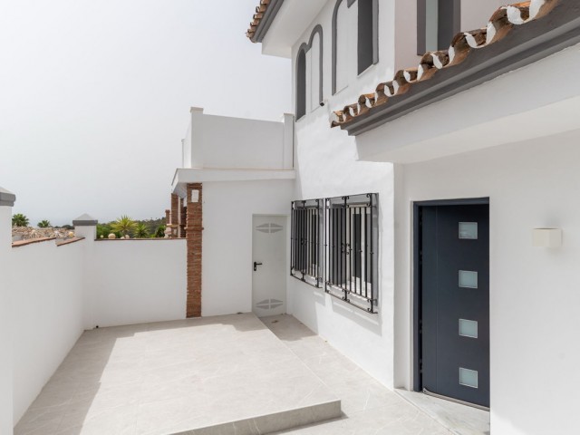 3 Bedrooms Townhouse in Calahonda
