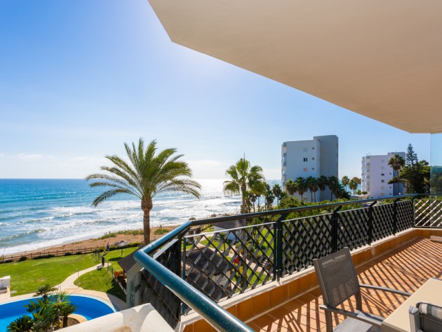 Appartement avec 3 Chambres  à Calahonda