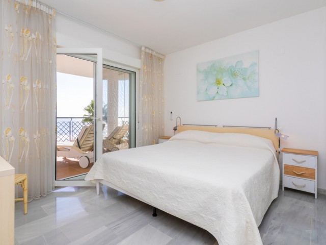 Appartement avec 3 Chambres  à Calahonda