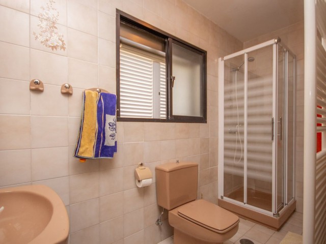 4 Soveroms Villa i Estepona