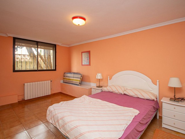 4 Soveroms Villa i Estepona