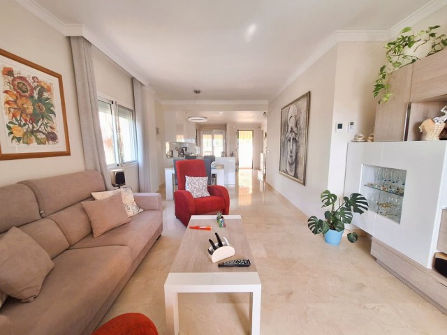 Appartement avec 2 Chambres  à Elviria