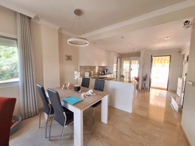 Appartement avec 2 Chambres  à Elviria