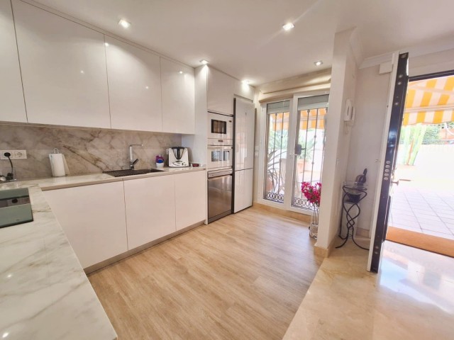 Appartement avec 2 Chambres  à Elviria