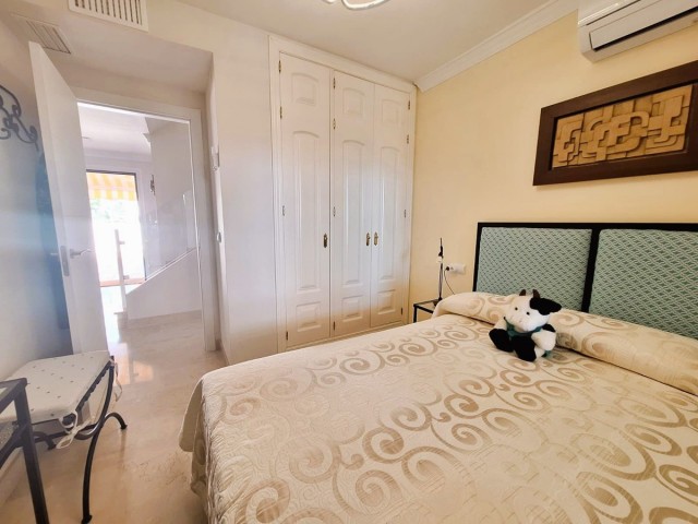 Appartement avec 2 Chambres  à Elviria