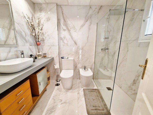 Appartement avec 2 Chambres  à Elviria