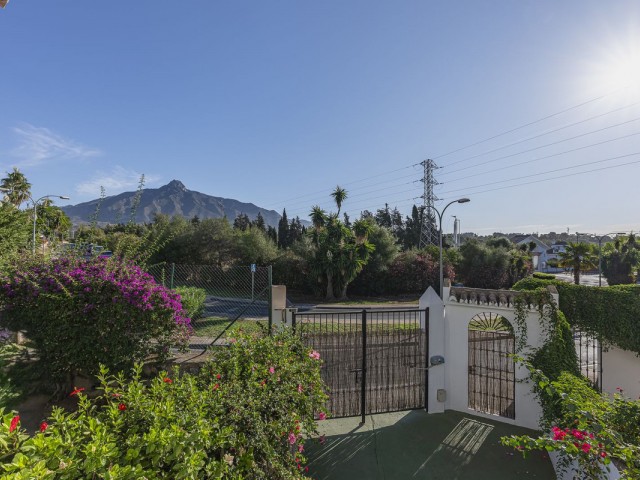 4 Bedrooms Villa in Nueva Andalucía