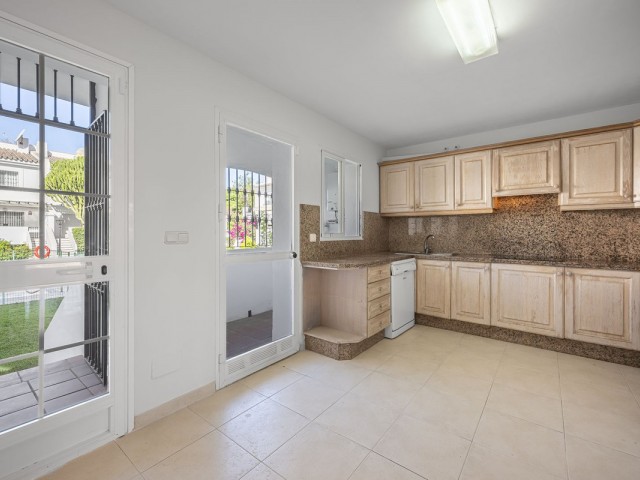 4 Bedrooms Villa in Nueva Andalucía