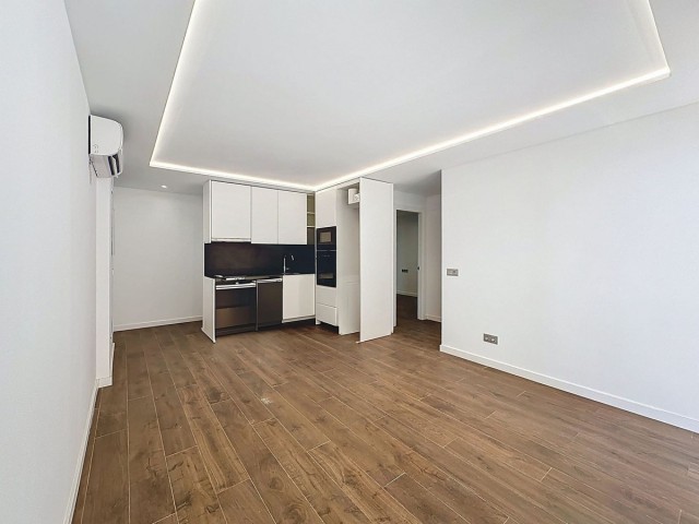 2 Bedrooms Apartment in Malagueta