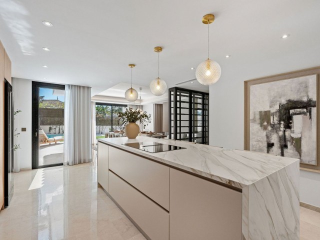 5 Soveroms Villa i Nueva Andalucía
