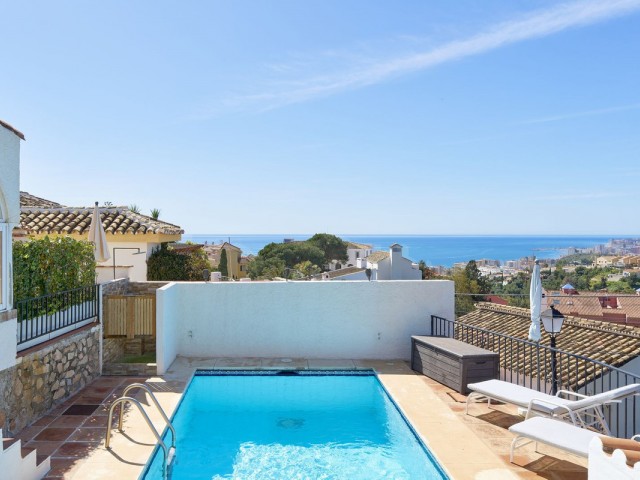 6 Sovrums Villa i Fuengirola