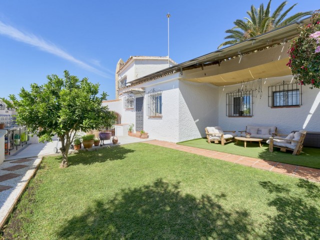 6 Sovrums Villa i Fuengirola