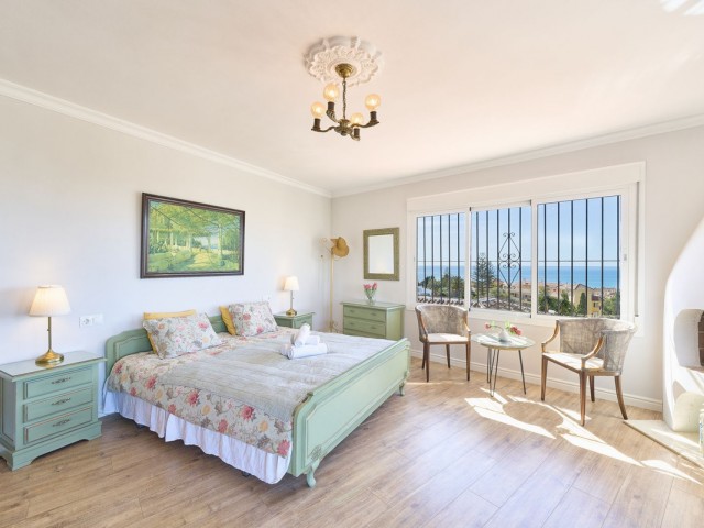 6 Sovrums Villa i Fuengirola