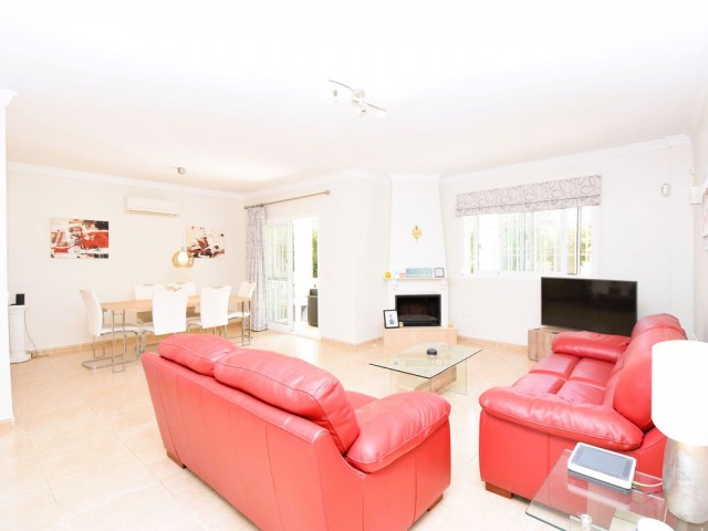 3 Makuuhuoneen Huvila La Cala de Mijas