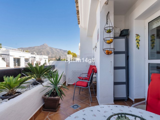 3 Bedrooms Apartment in Nueva Andalucía